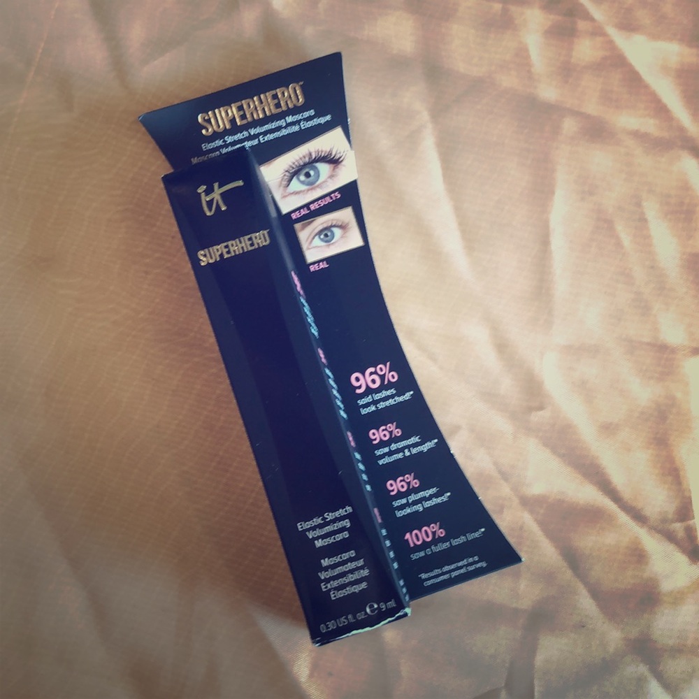 it SUPERHERO Mascara